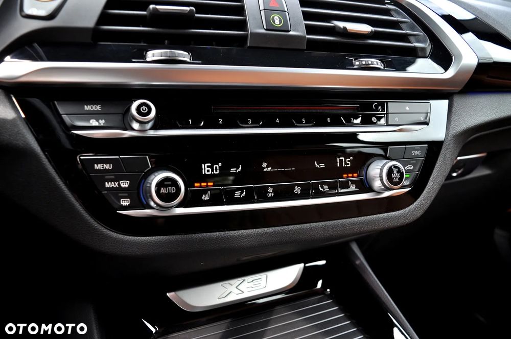 BMW X3 xDrive20i xLine sport - 32