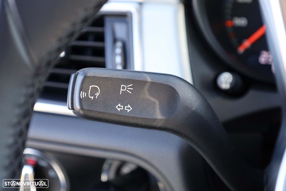 Porsche Macan S - 32