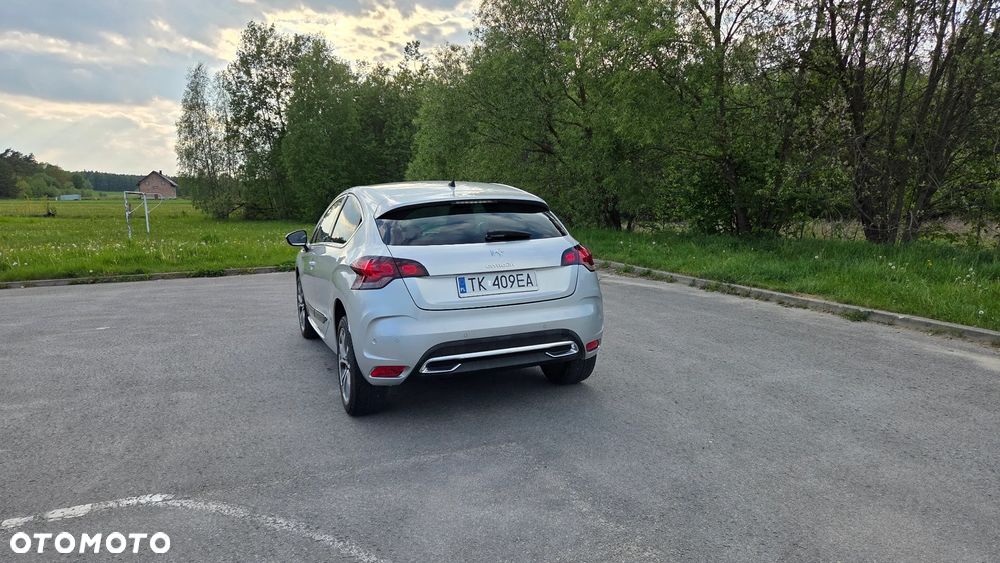 Citroën DS4 HDi 165 Urban Show - 3