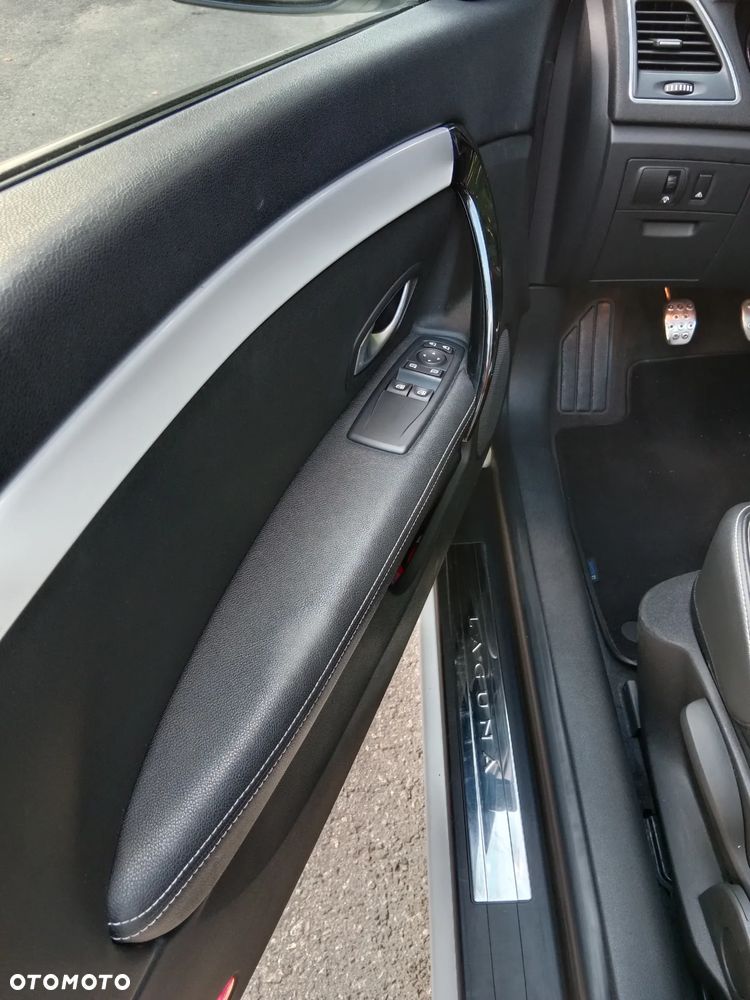 Renault Laguna 2.0 dCi Monaco GP2 - 26