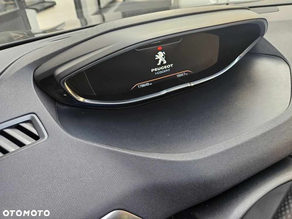 Peugeot 5008 BlueHDi 180 EAT8 GT Pack - 11