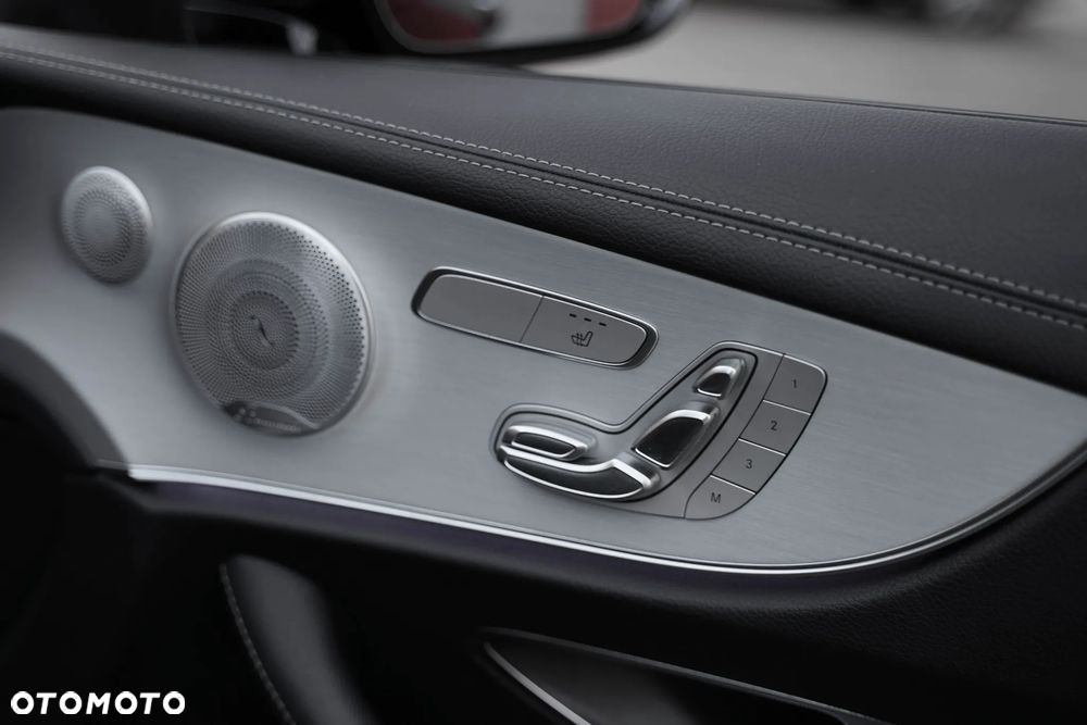Mercedes-Benz Klasa E 220 d 4-Matic AMG - 18
