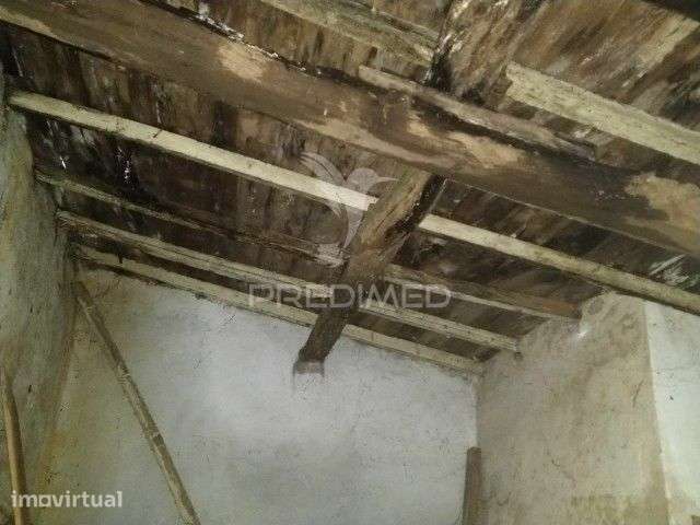 Casa em ruínas Alter Pedroso- Alter Chão - Grande imagem: 4/8
