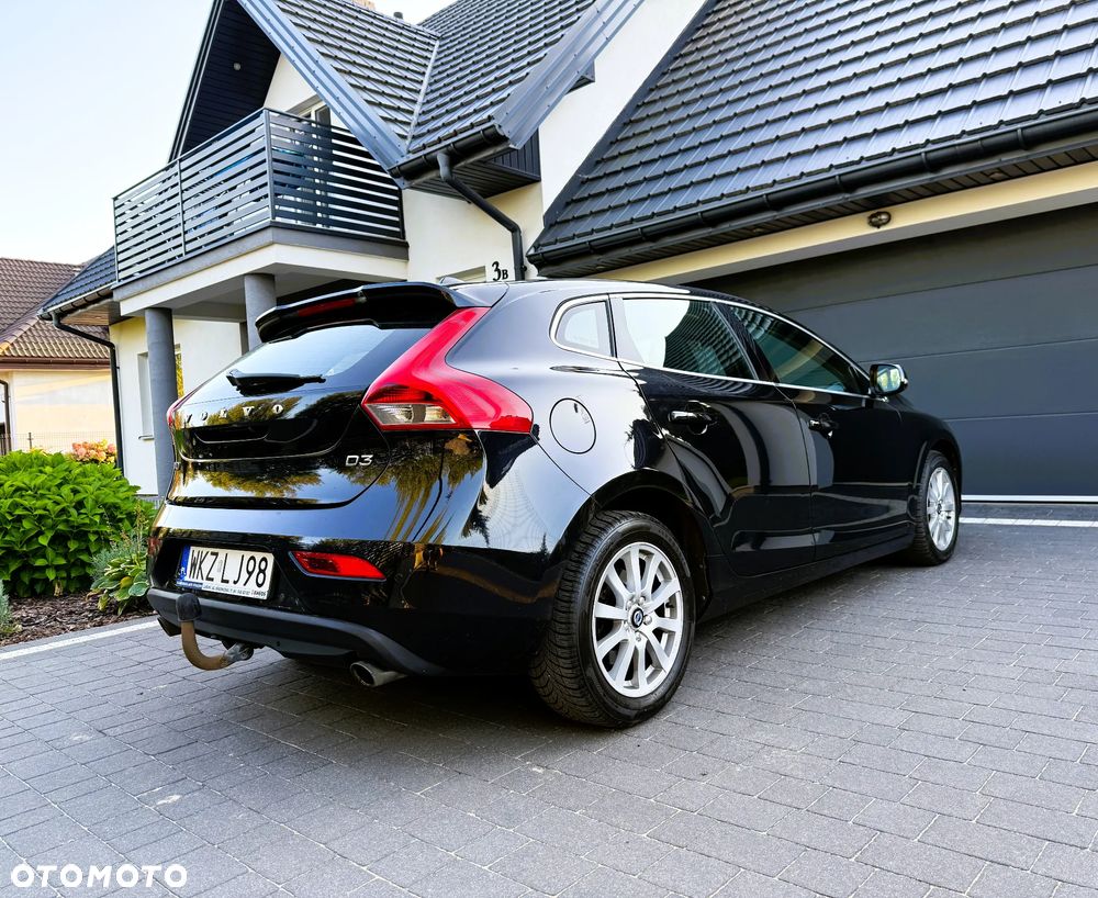 Volvo V40 D3 Momentum - 4