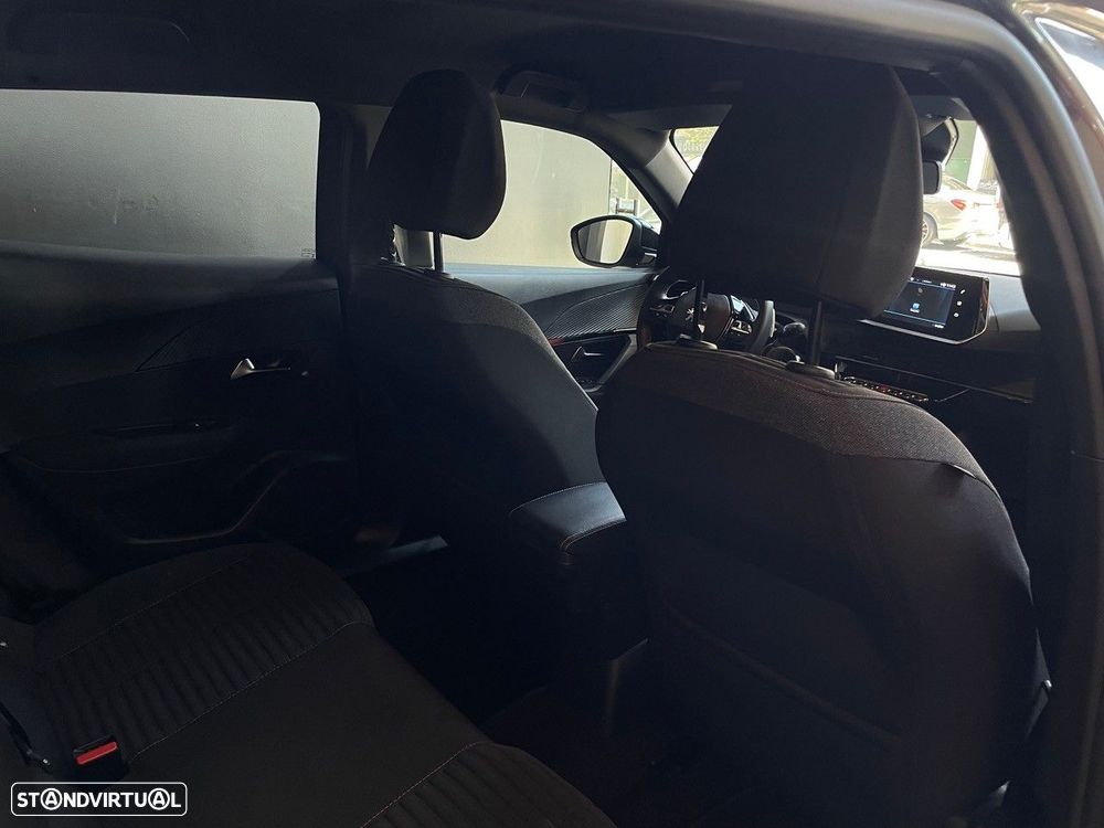 Peugeot 2008 1.5 BlueHDi Active Pack EAT8 - 13