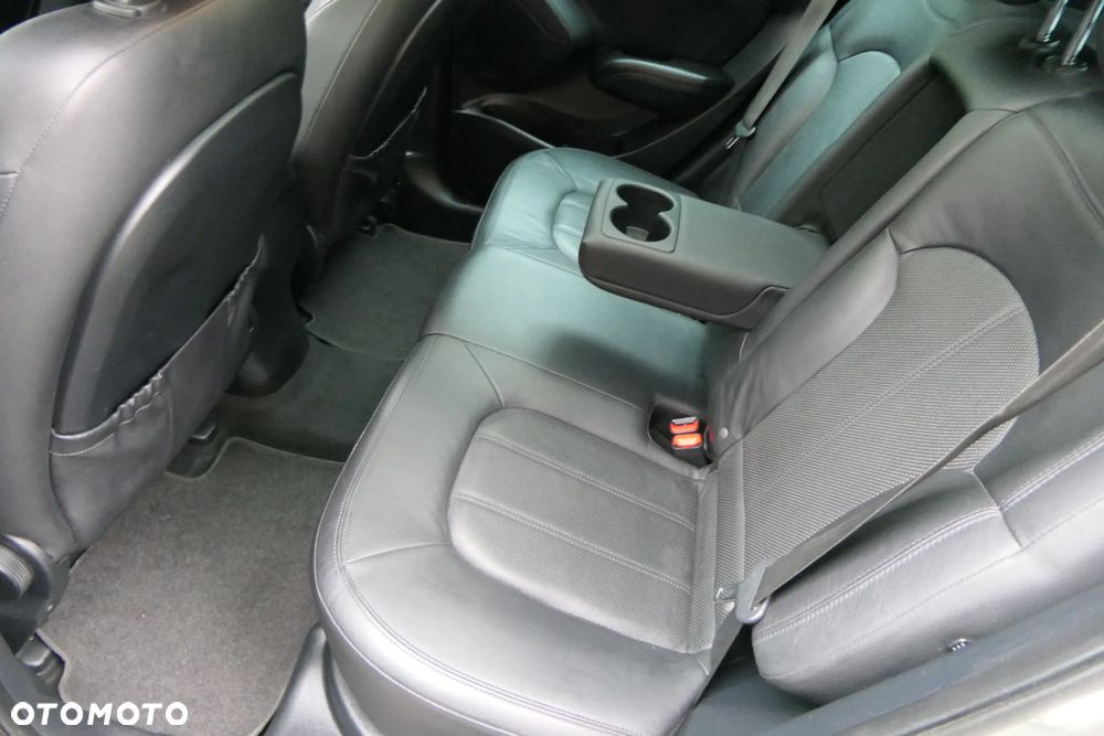 Hyundai ix35 2.0 Premium 2WD - 21