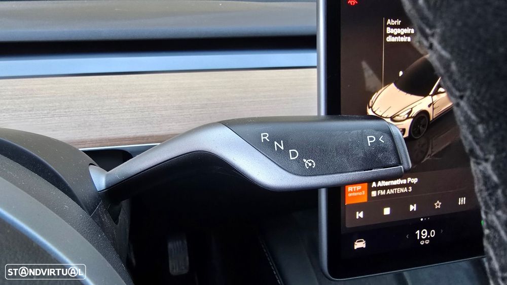 Tesla Model 3 - 16