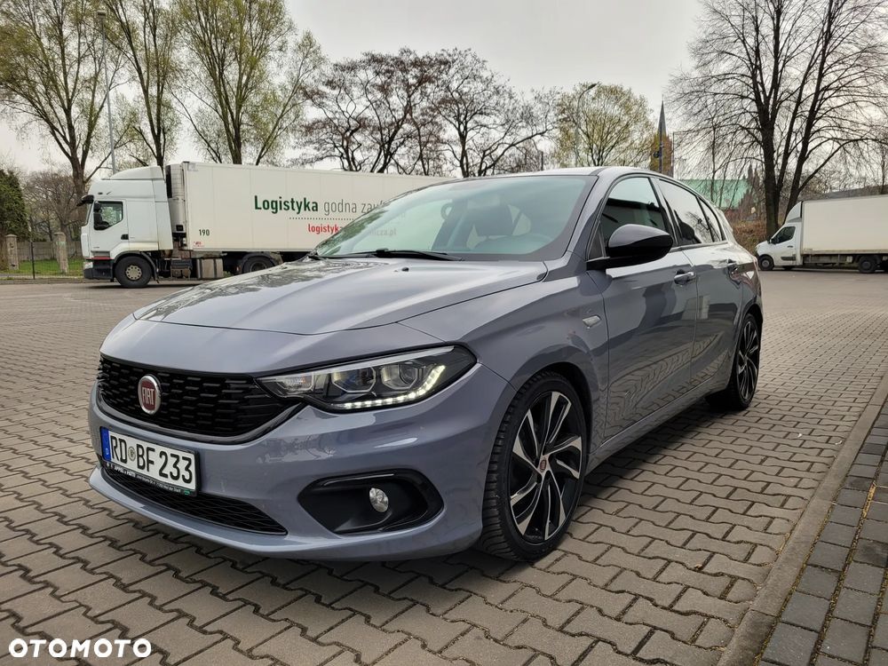 Fiat Tipo 1.4 T-Jet S-Design - 1