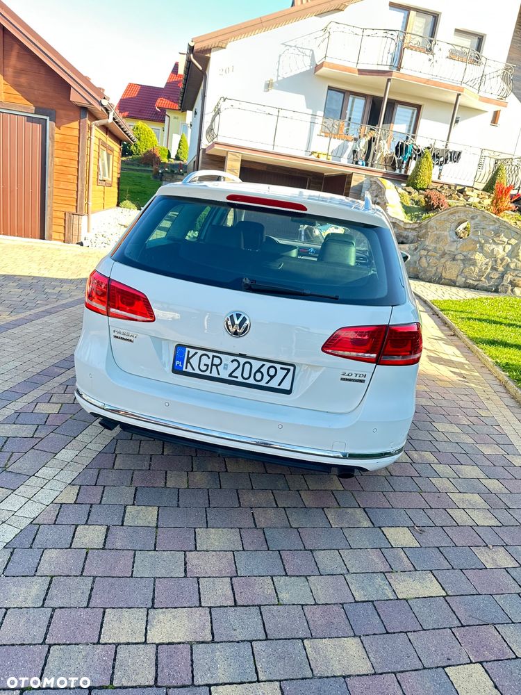 Volkswagen Passat 2011 photo 4