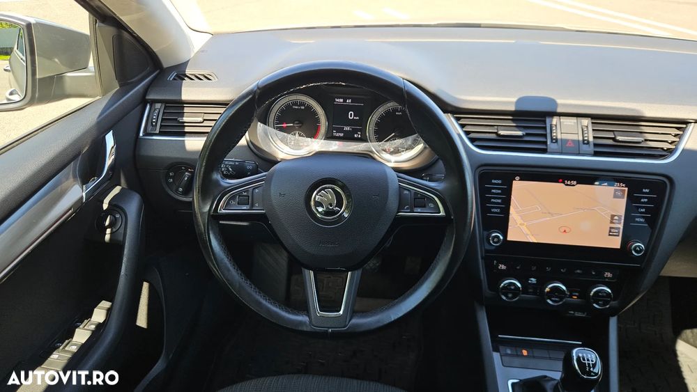 Skoda Octavia 1.6 TDI Style - 9