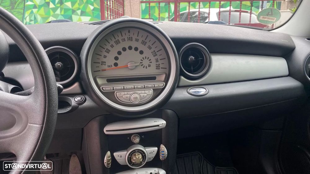 MINI Clubman — fotografia 11