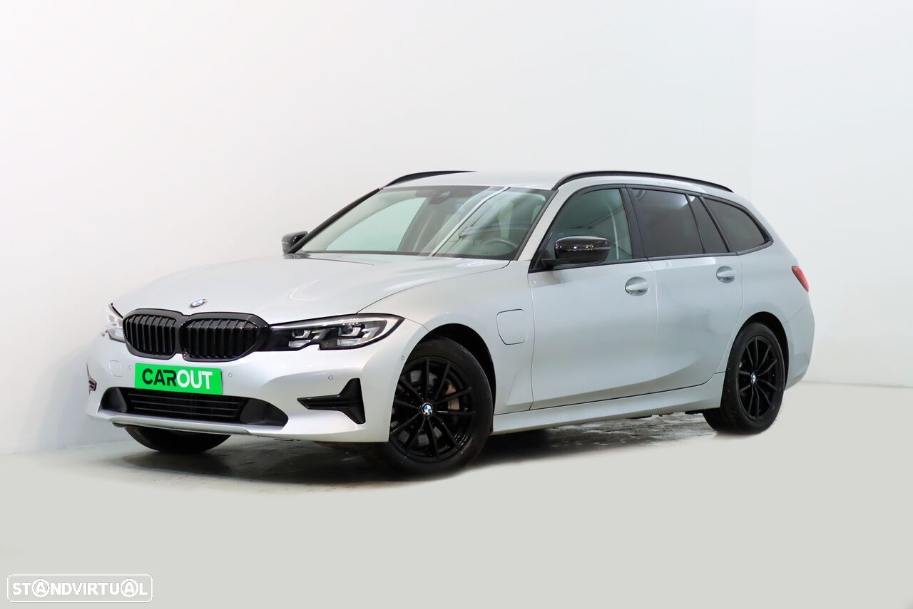 BMW 330 e Touring Corporate Edition Auto - 1