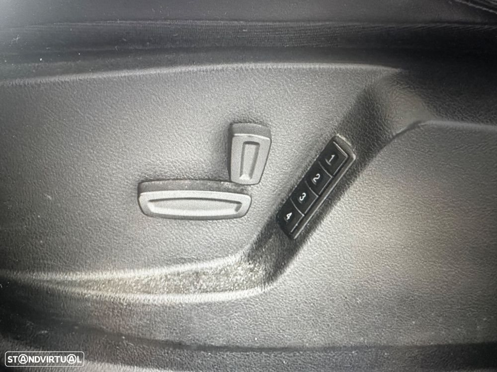 Ford S-Max 2.0 TDCi Titanium 7L - 8