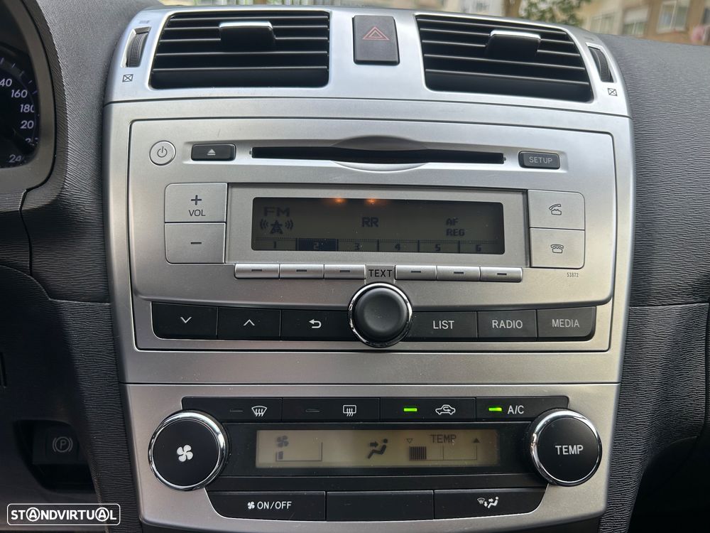 Toyota Avensis SW 2.0 D-4D Exclusive - 13