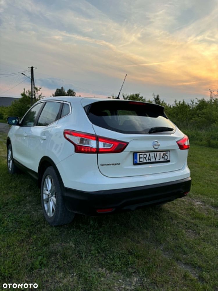 Nissan Qashqai 1.2 DIG-T Visia EU6 - 3