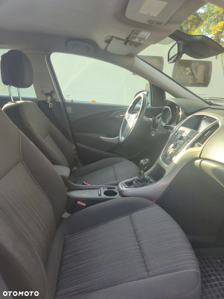 Opel Astra 1.7 CDTI - 9