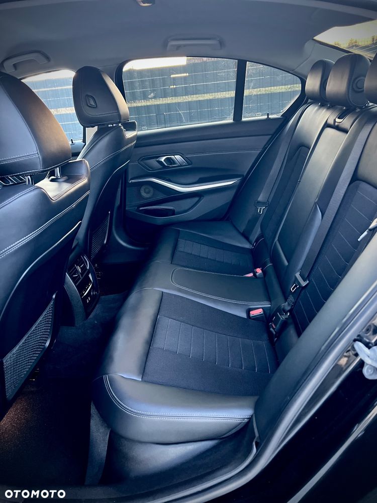 BMW Seria 3 320d - 13
