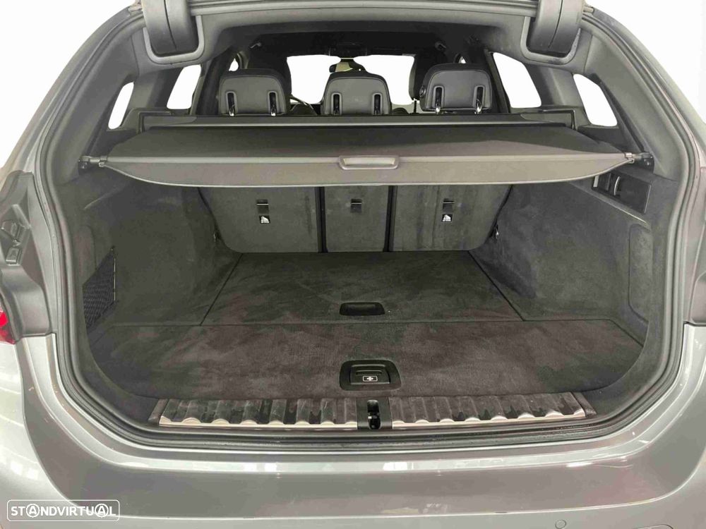 BMW 320 d Touring Pack Desportivo M Auto - 7