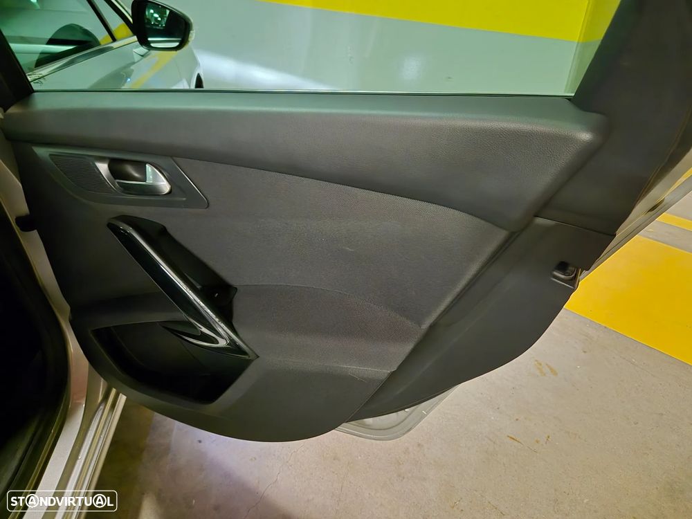 Peugeot 508 SW 1.6 e-HDi Allure 2-Tronic - 39