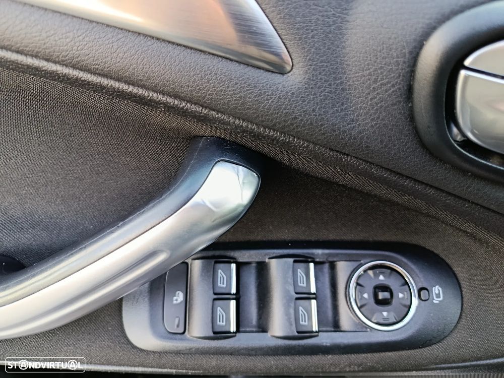 Ford Galaxy 2.0 TDCi Titanium - 9