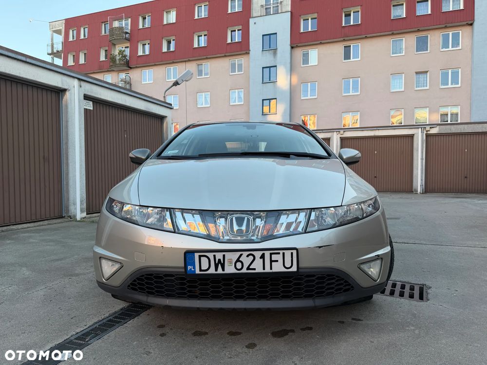 Honda Civic 1.8 Comfort - 9