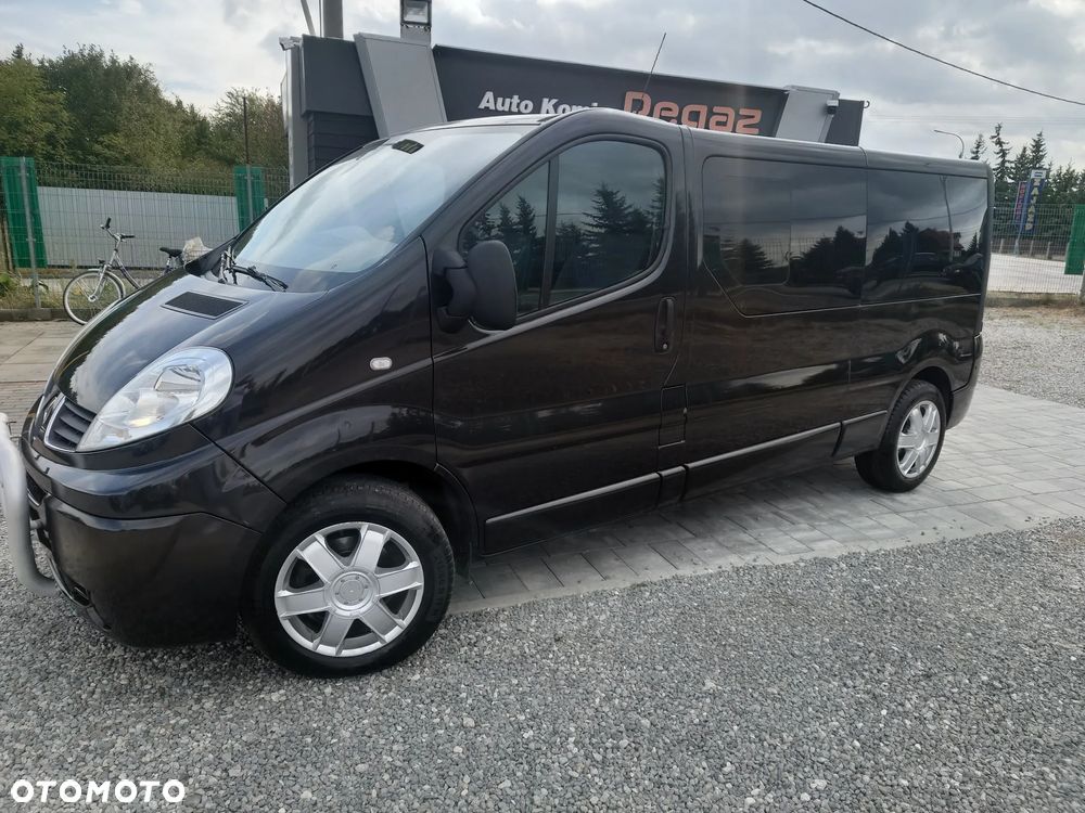 Renault Trafic FAP Grand Passenger Black Edition - 12