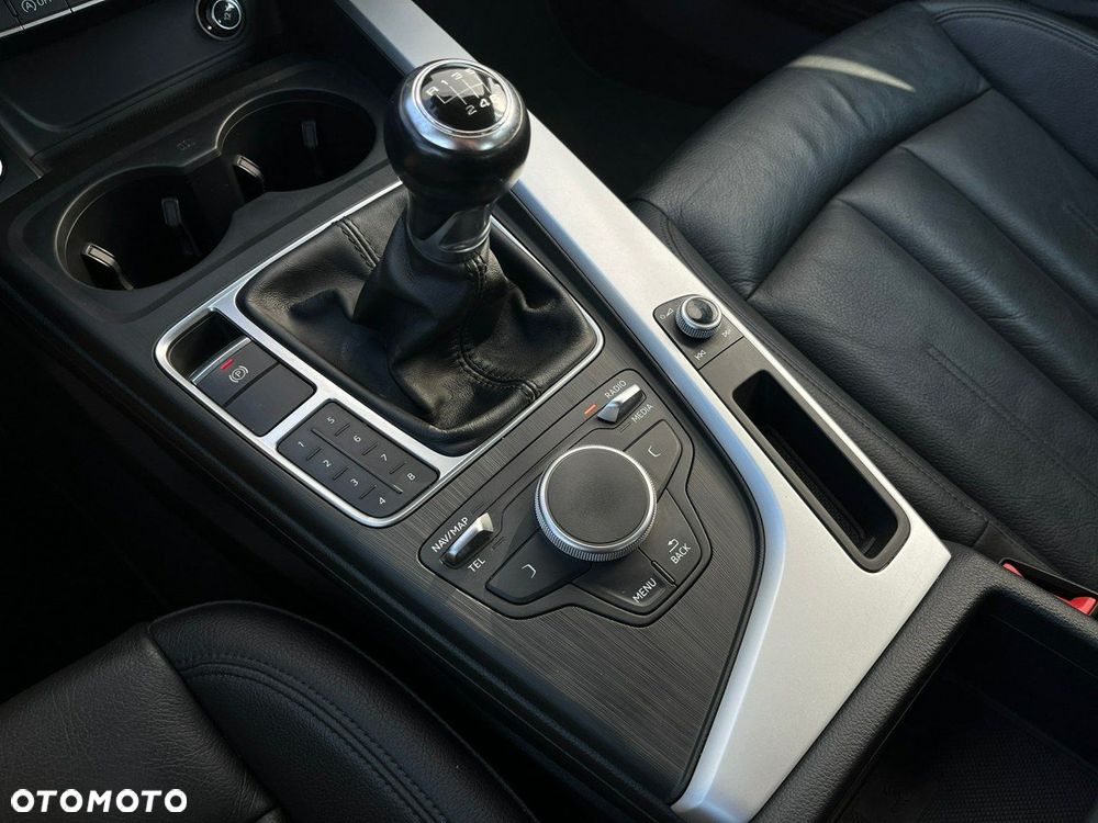 Audi A4 Allroad - 18