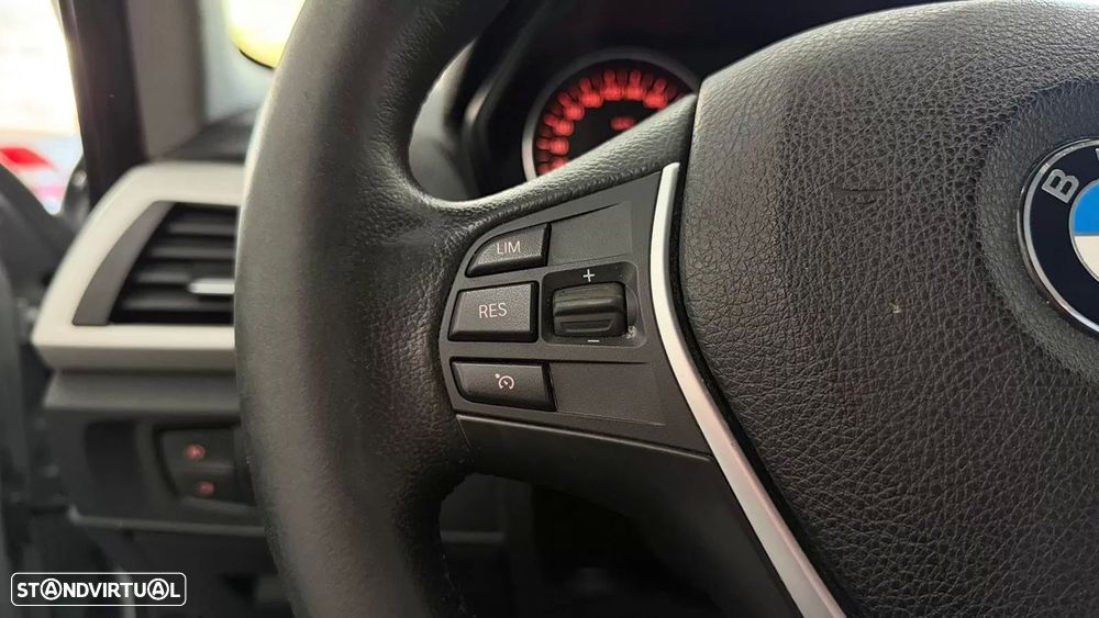 BMW 116 d Urban Line - 22