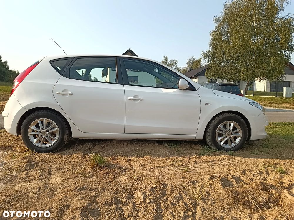 Hyundai i30 2.0 Premium - 3