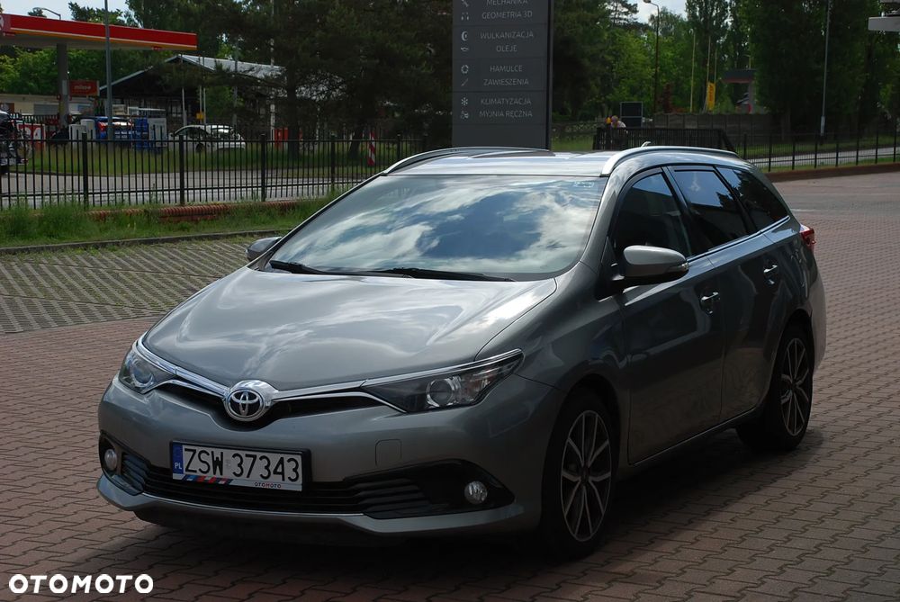 Toyota Auris 1.6 D-4D Edition-S - 3