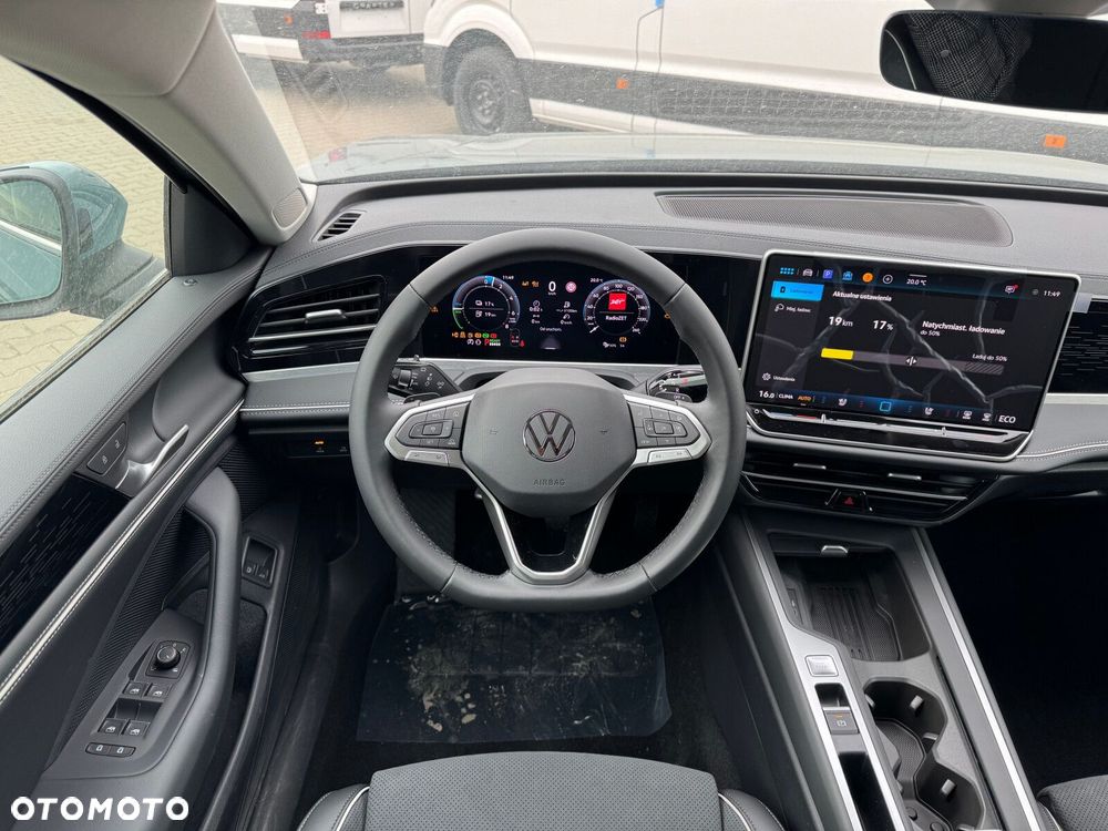 Volkswagen Passat Variant - 17