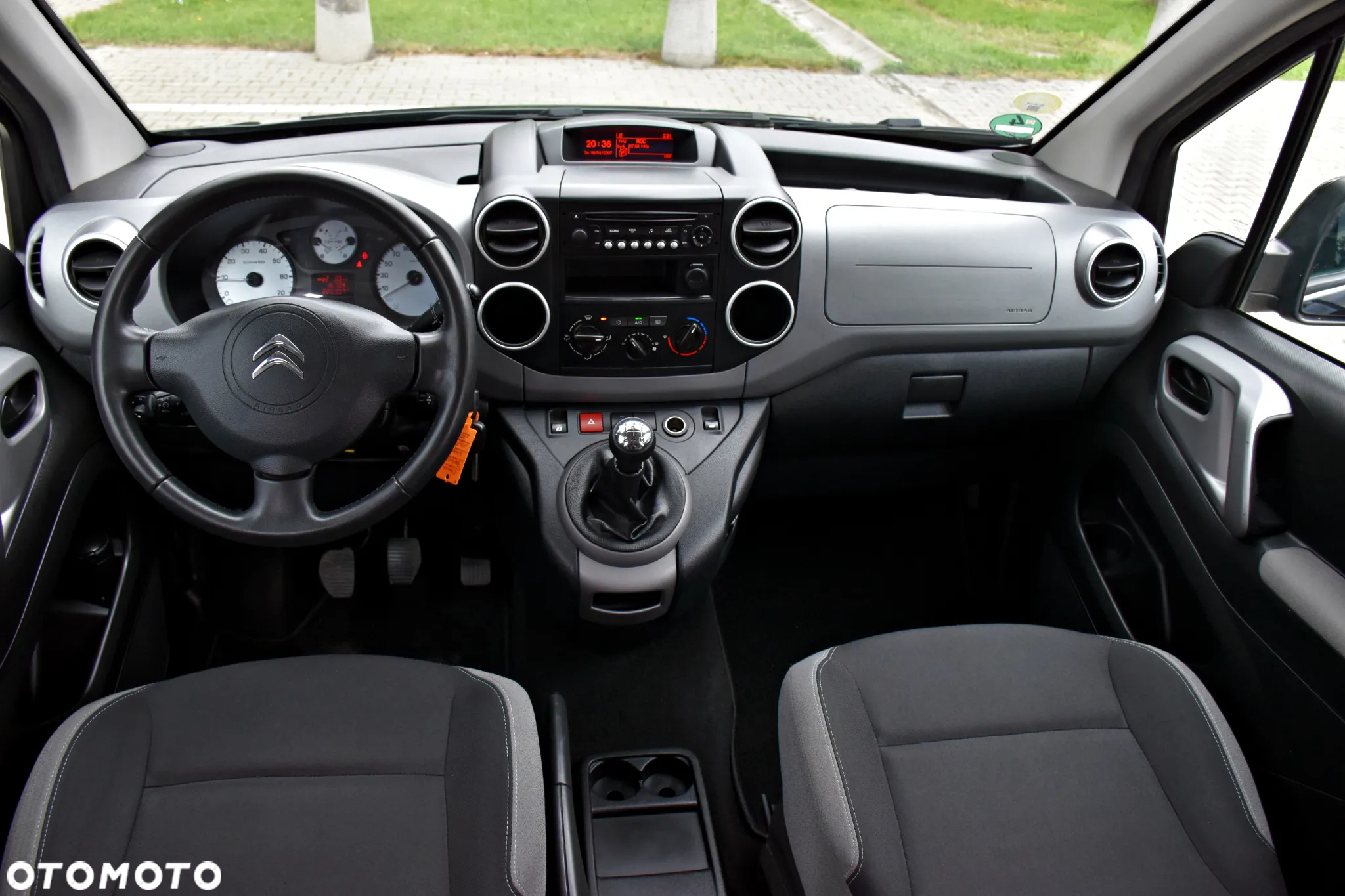 Citroën Berlingo Multispace BlueHDi 100 FEEL - 40