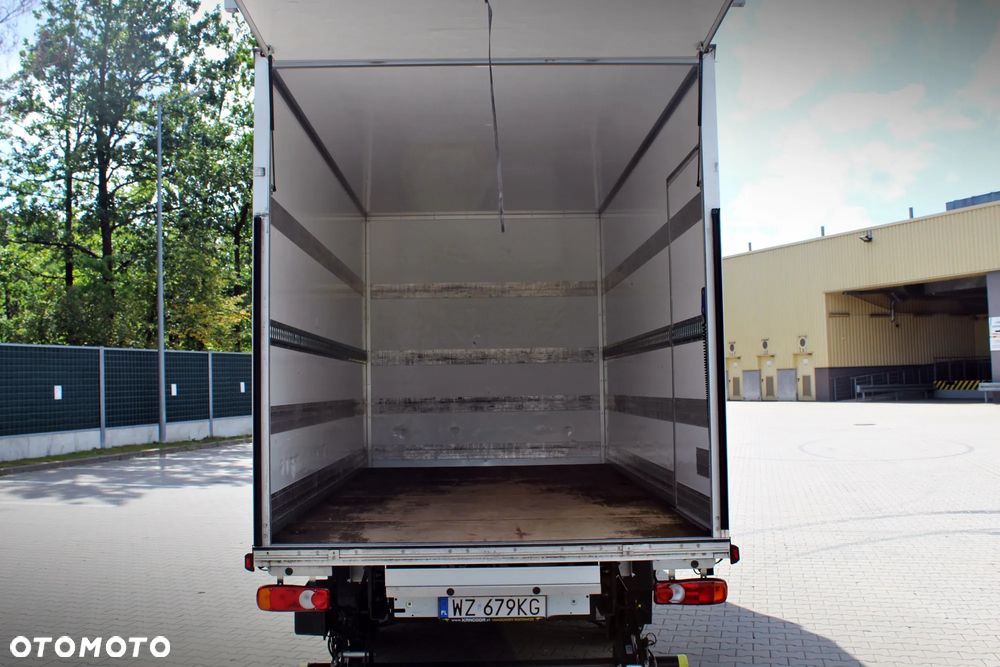 Renault Master kontener 9eup + winda BAR 750kg - 15