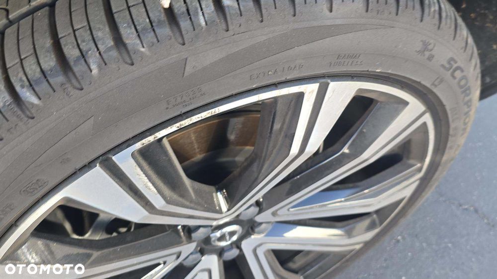 Volvo XC 60 B6 B AWD Ultimate Bright - 19