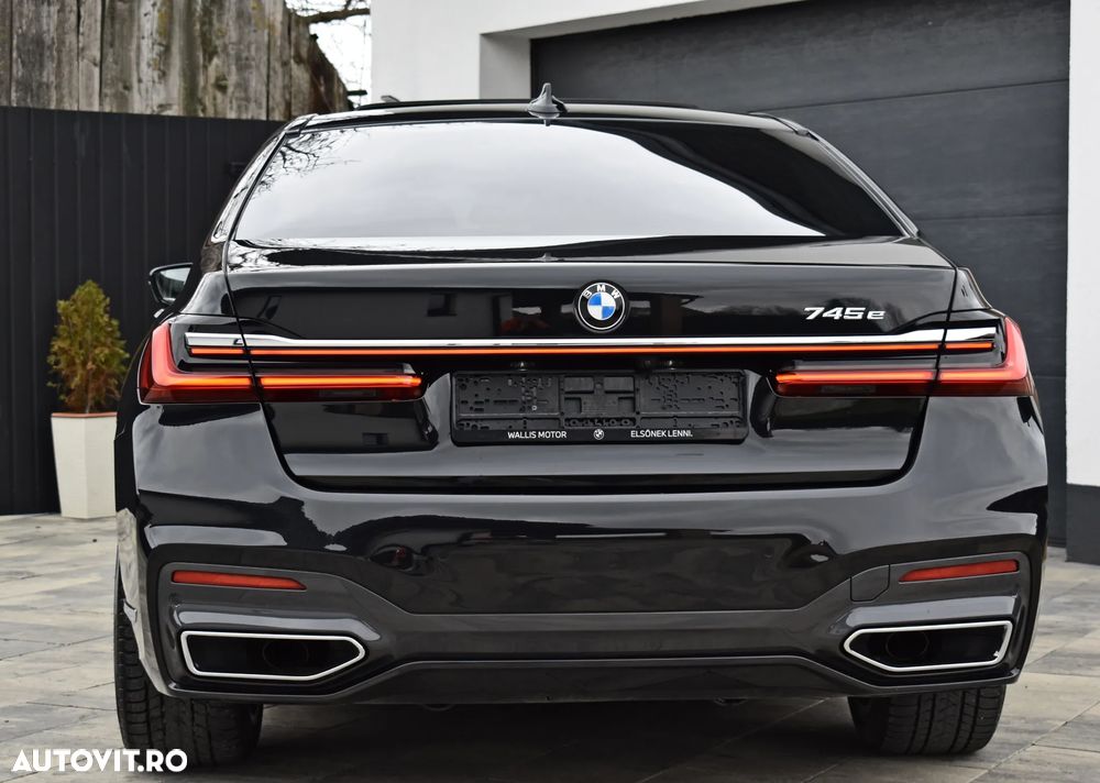 BMW Seria 7 745e - 10