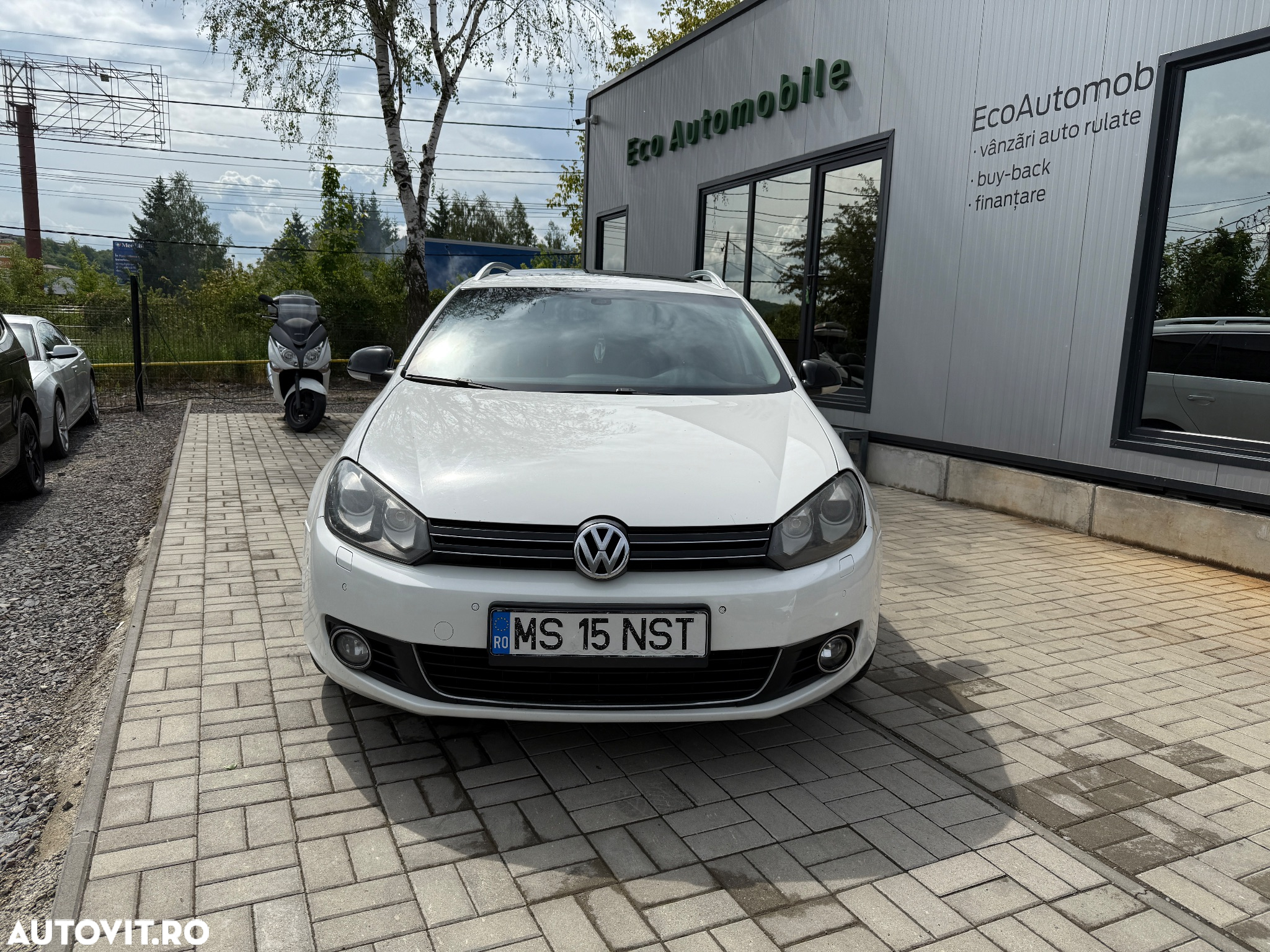 Volkswagen Golf 2.0 TDI Highline DSG - 9