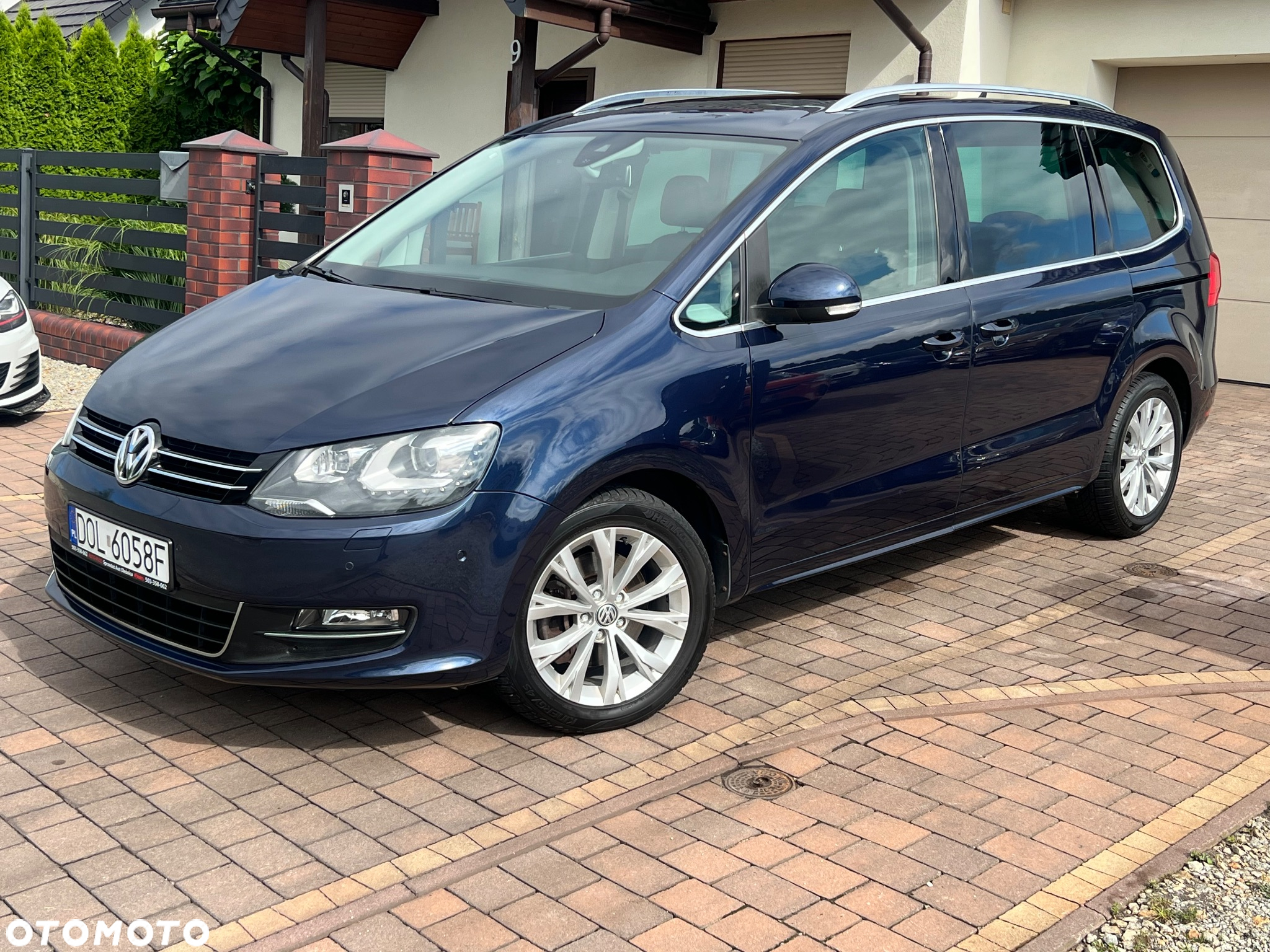 Volkswagen Sharan 2.0 TDI DSG Blue Motion Highline - 3