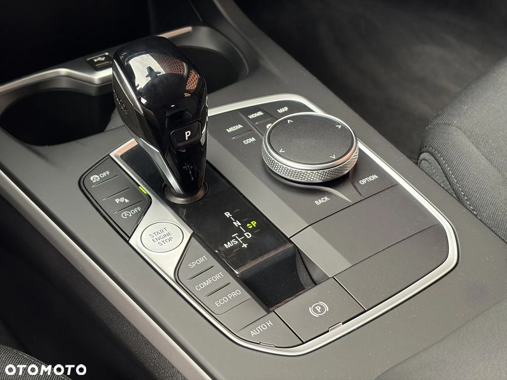 BMW Seria 1 120i Advantage - 20