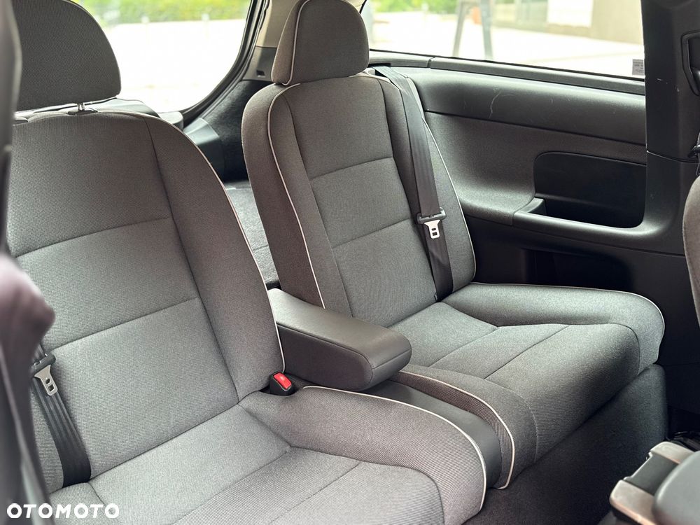 Volvo C30 1.6D DRIVe Kinetic - 13