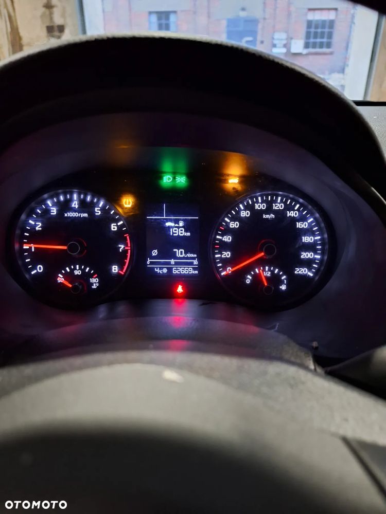 Kia Rio 1.2 Edition 7 - 4