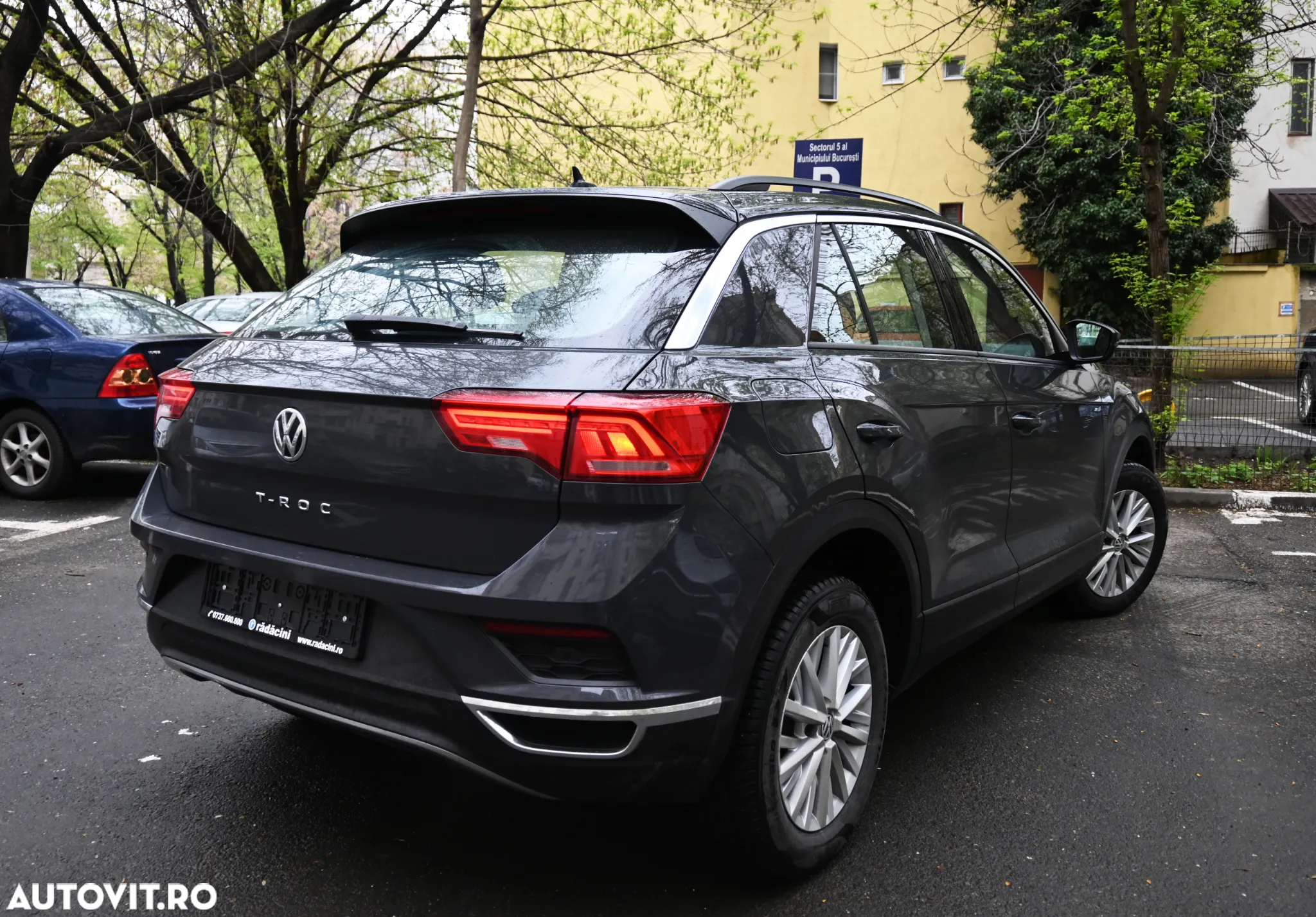 Volkswagen T-ROC - 4