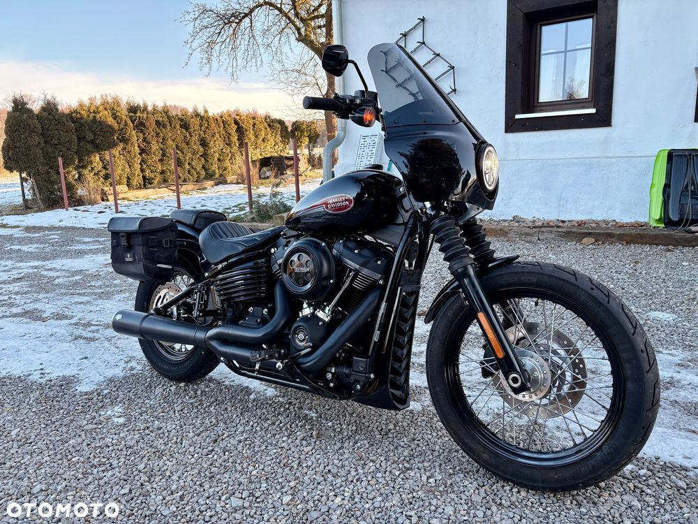 Harley-Davidson Softail Street Bob - 8