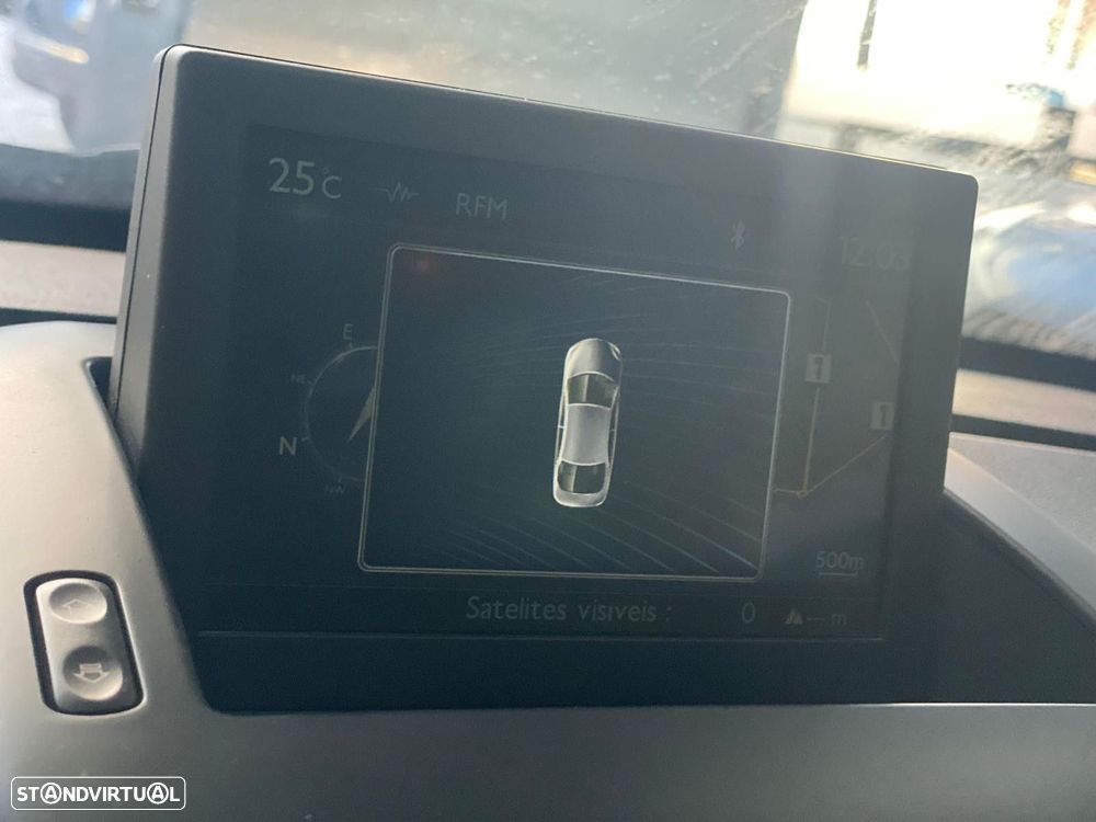 Peugeot 5008 1.6 HDi 7L Allure - 21