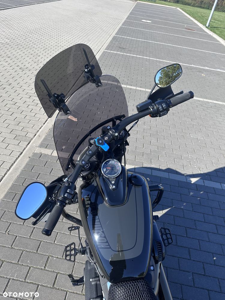 Harley-Davidson Softail Fat Bob - 13