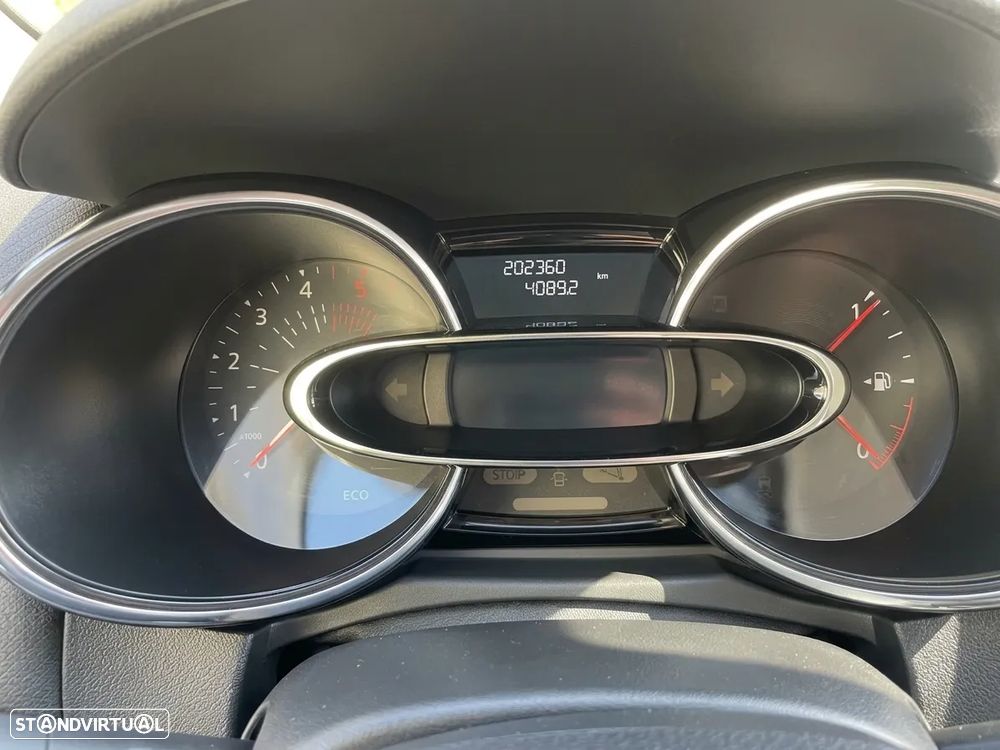 Renault Clio - 12
