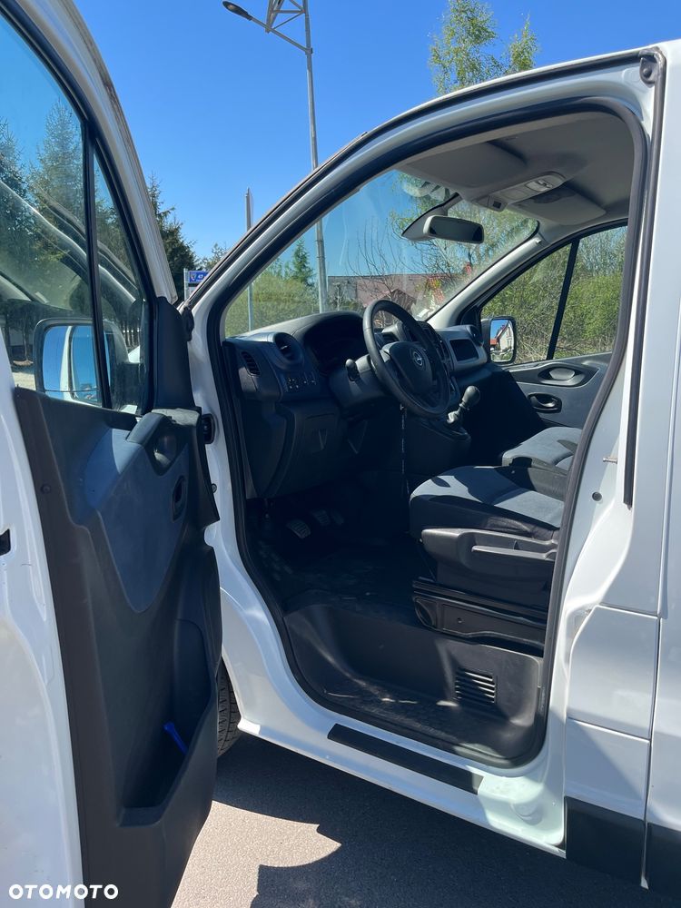 Opel Vivaro - 14