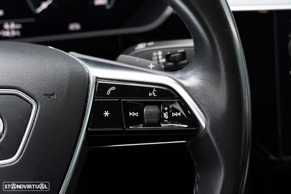 Audi e-tron Sportback - 27