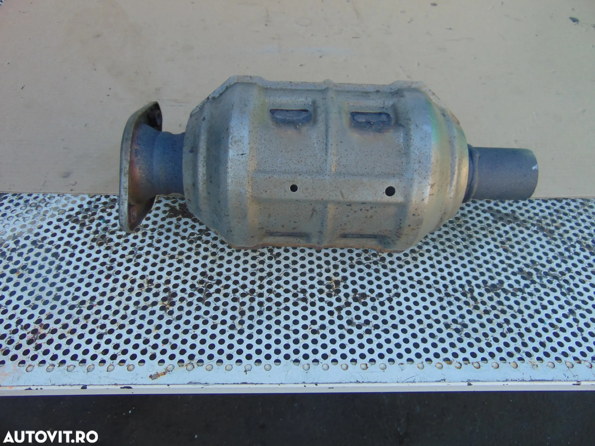 Catalizator Mitsubishi Outlander 3 motor 2.0 benzina - 3