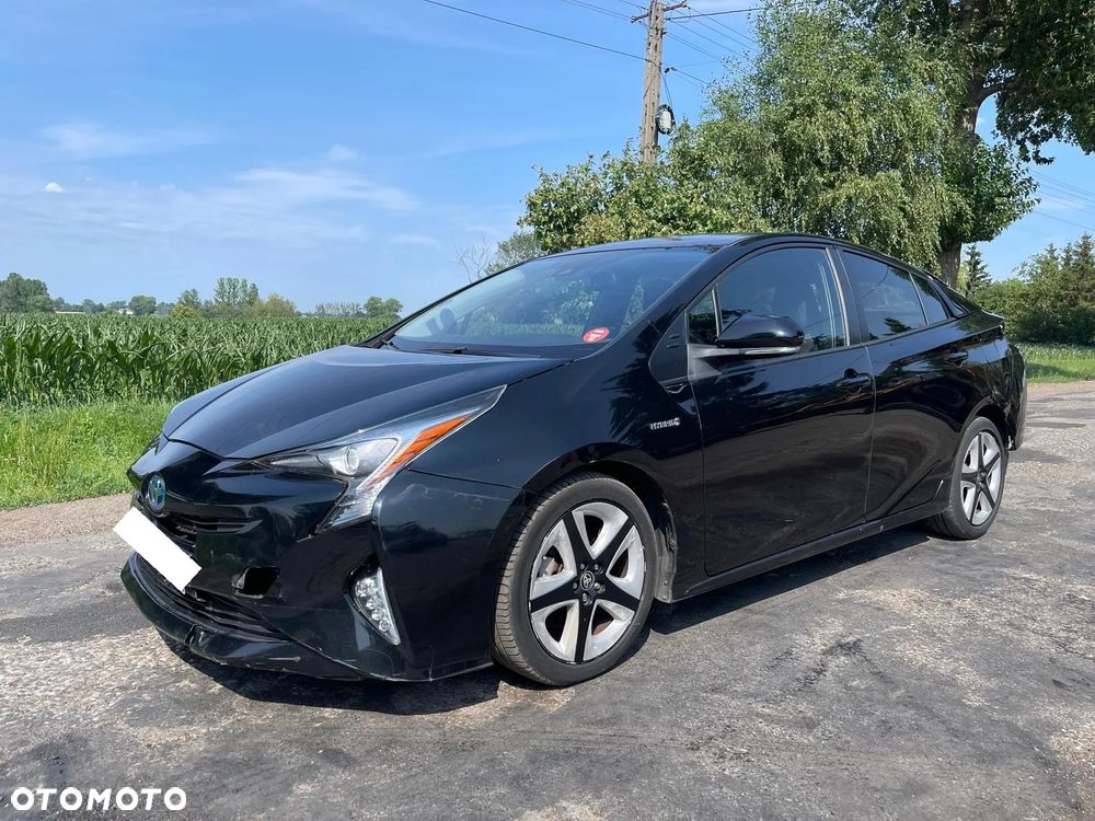 Toyota Prius Hybrid - 1