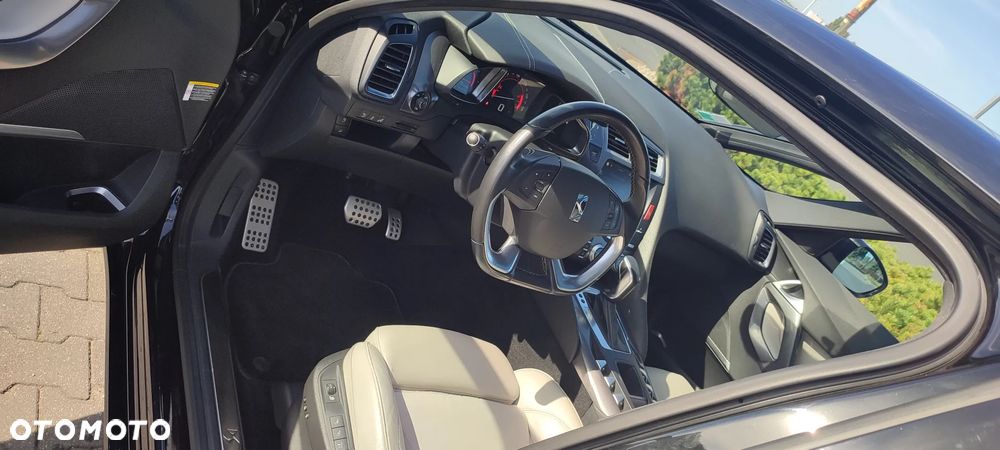 DS Automobiles DS 5 - 9